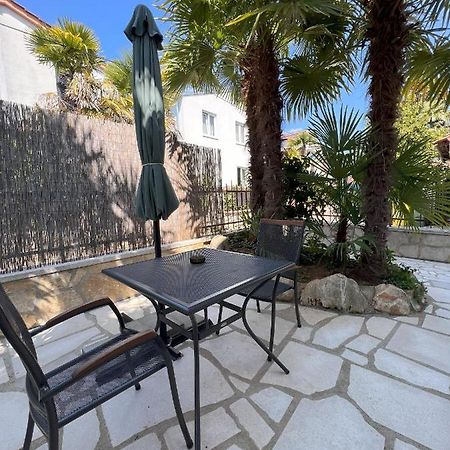 Apartmani Palme Funtana Esterno foto