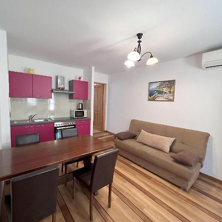Apartmani Palme Funtana Esterno foto