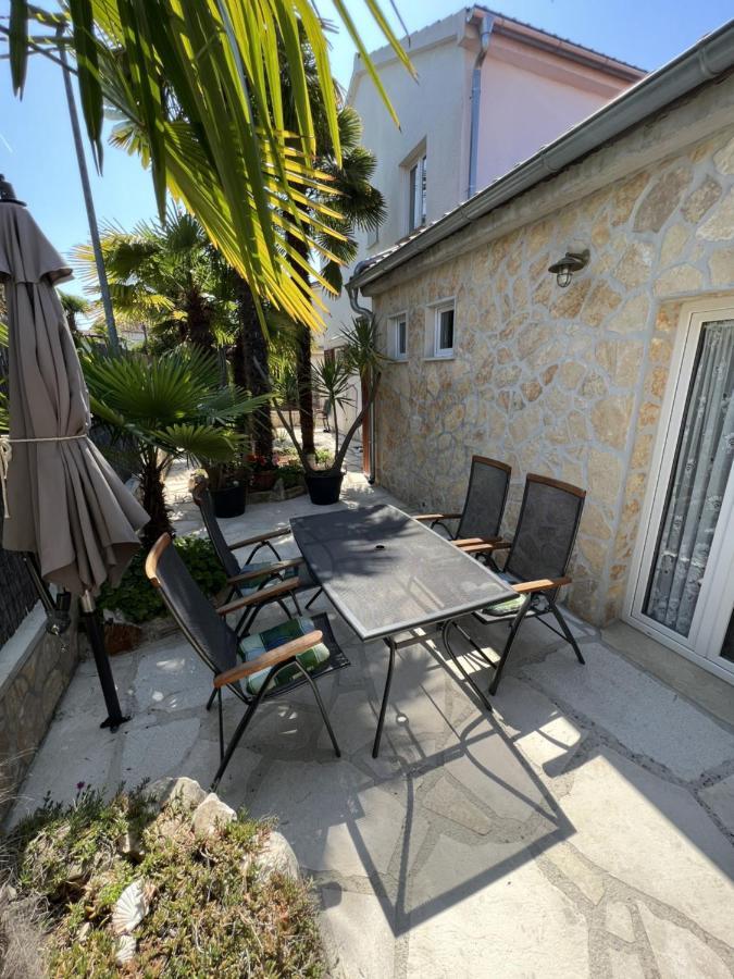 Apartmani Palme Funtana Esterno foto