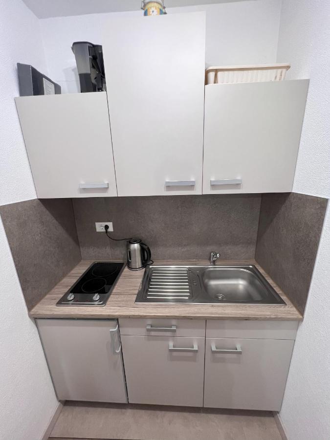 Apartmani Palme Funtana Esterno foto